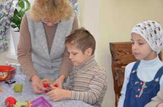В Воскресной школе прошли первые занятия по шитью
