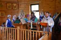 Воспитанники Воскресной школы и молодежь храма приняли участие в Божественной Литургии
