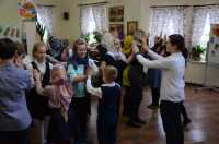 Воспитанники старшей группы Воскресной школы поздравили своих мам с праздником.