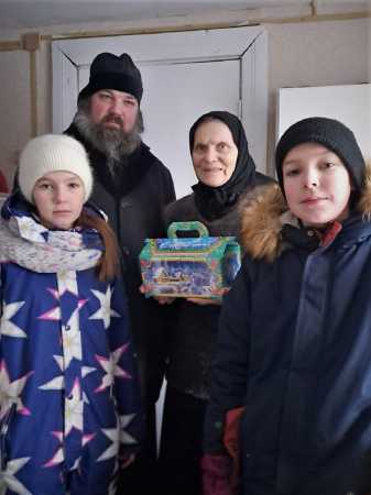 Поздравление с Рождеством Христовым пожилых прихожан из Владимирской области.
