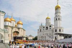 Молодежь храма приняла участие в праздничных мероприятиях, посвященных 1030-летию Крещения Руси