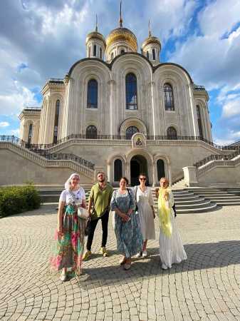 Молодежь храма Священномученика Ермогена в Зюзине посетила Сретенский ставропигиальный мужской монастырь