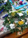 В Воскресной школе храма Священномученика Ермогена в Зюзине состоялся мастер-класс по изготовлению рождественского венка