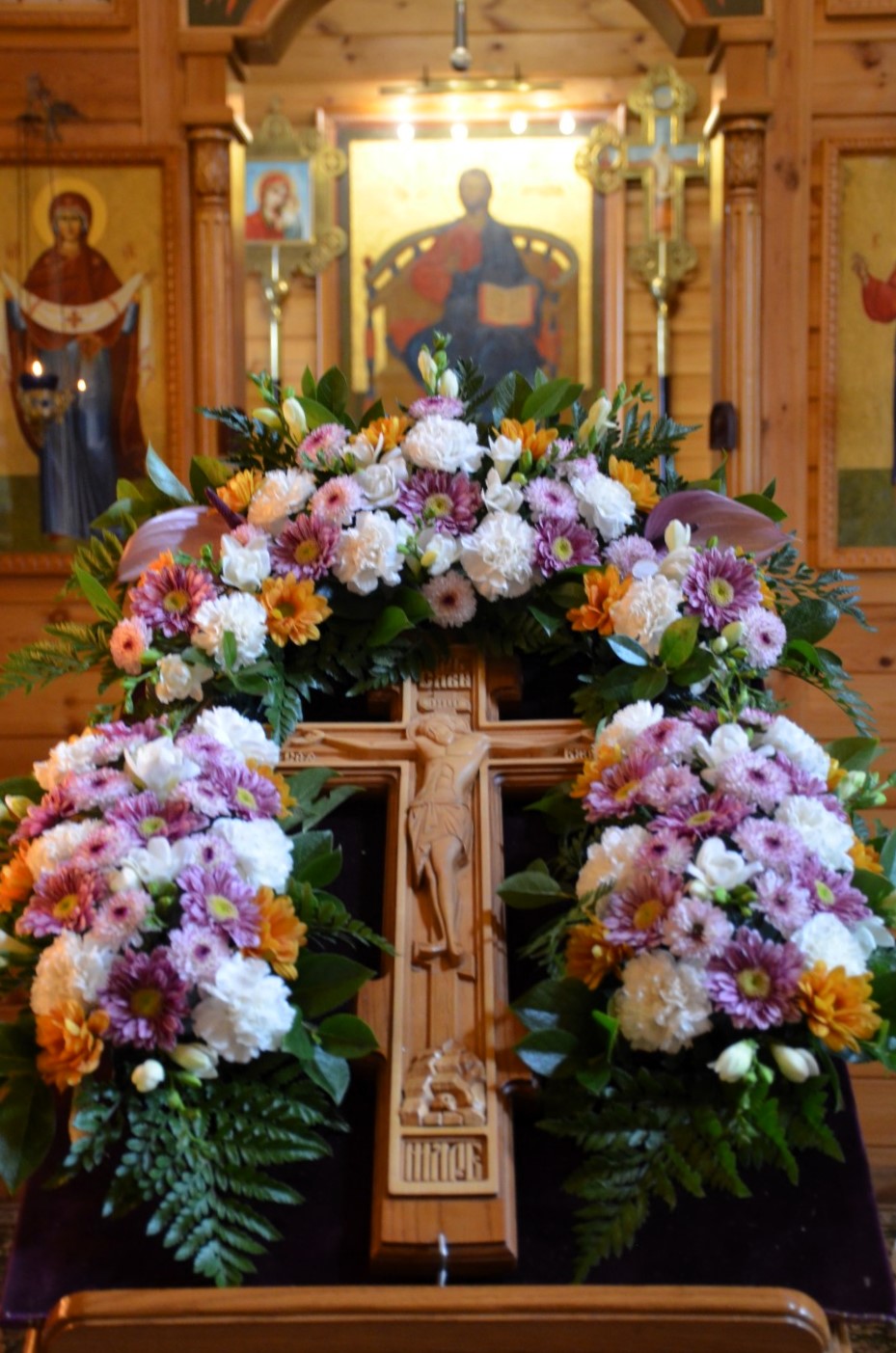 изнесение креста